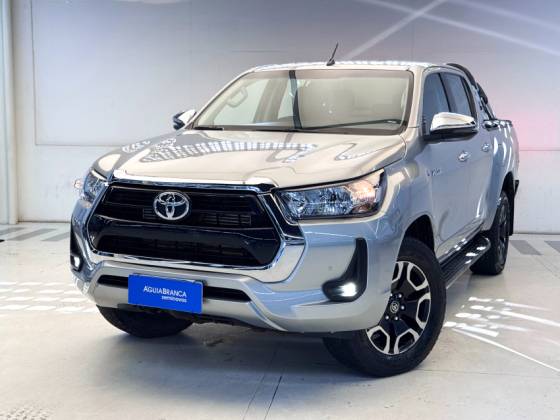 TOYOTA HILUX 2.8 D-4D TURBO DIESEL CD SRV 4X4 AUTOMÁTICO